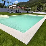 Casa Manos Névoa