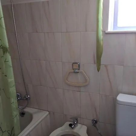 Casa Manos Nevoa Geres