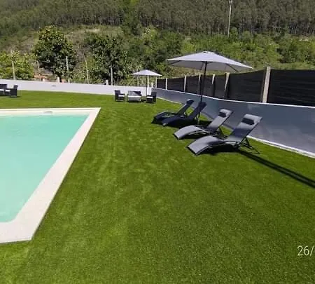 Casas Manos Nevoa شقة