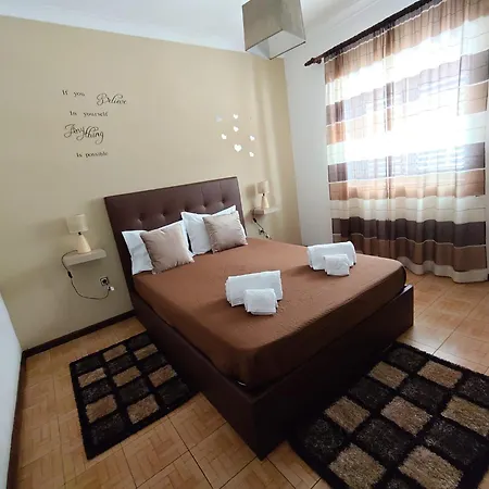 Casa Manos Nevoa Geres