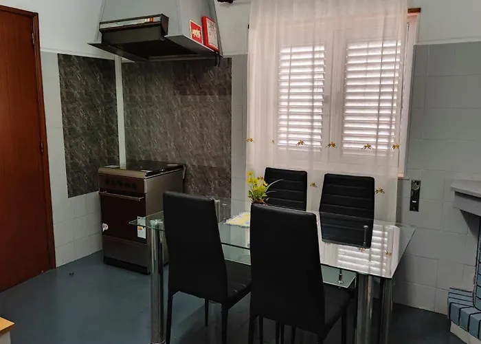 Casa Manos Nevoa Geres